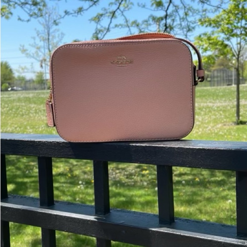 Coach, small, light pink
